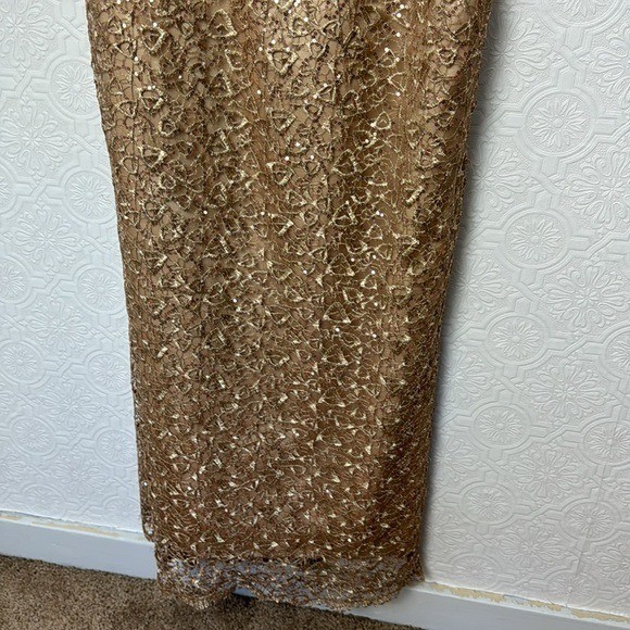 Montage By Mon Cheri Sequin Lace Maxi Evening Gown Dress Golf Sheath Cap Sleeve