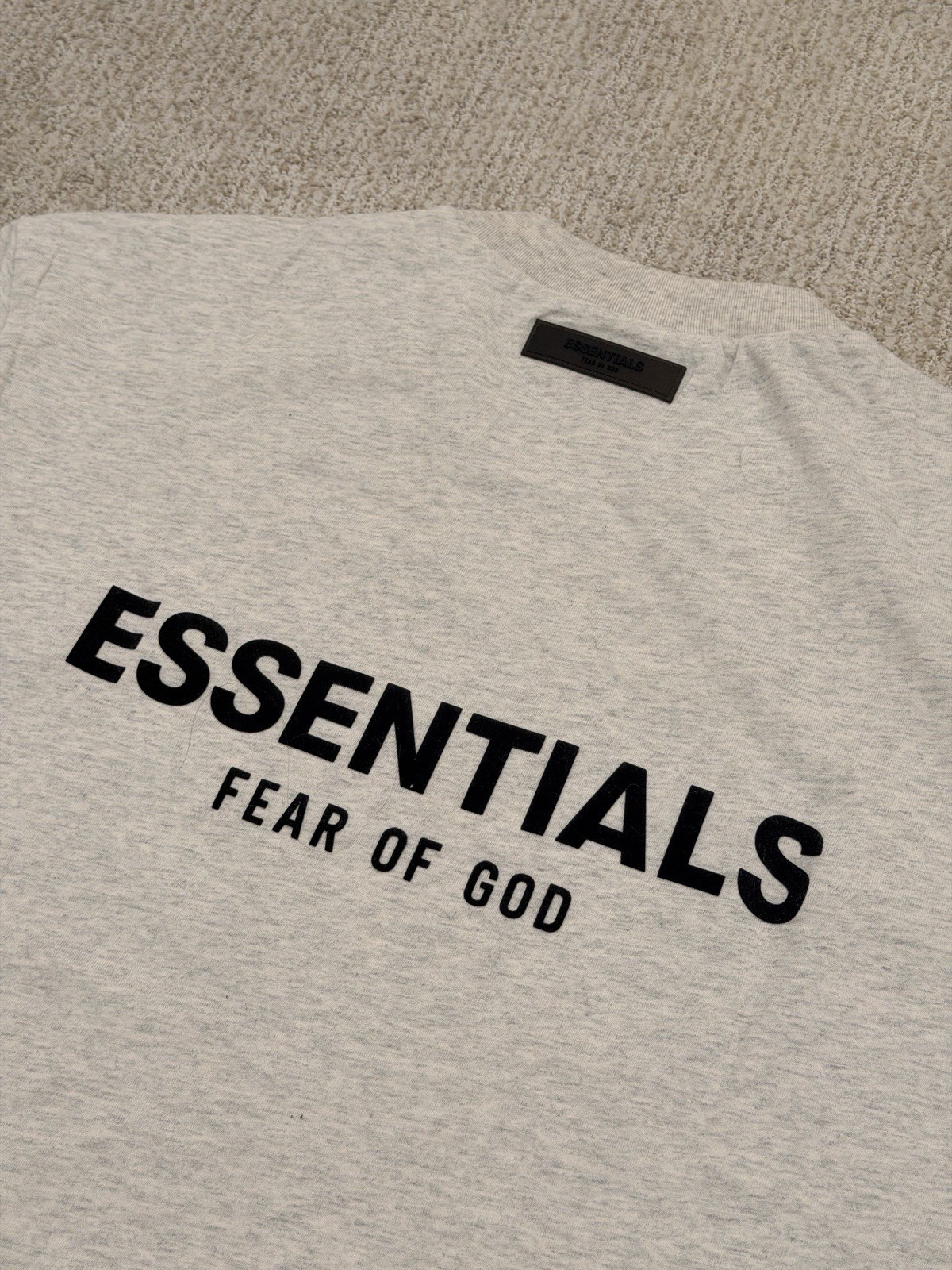 ESSENTIALS Fear of God Men’s Gray Logo Crew Neck Short Sleeve T-Shirt Size M