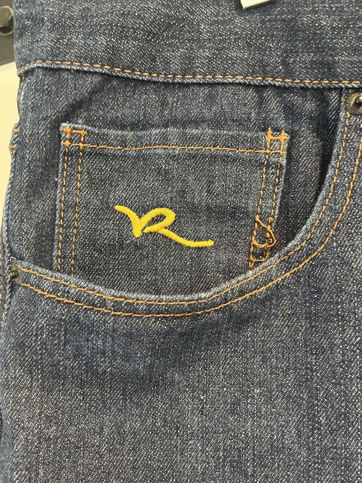 ROCAWEAR Classic Fit Blue Jeans – Men’s 45×34 – Wide-leg