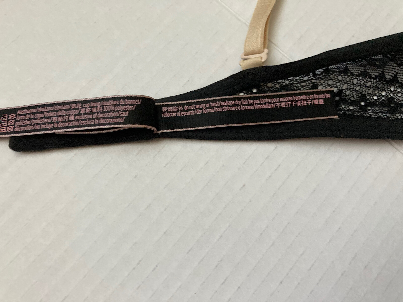🎄Victoria Secret Underwire Padded Push Up Bra Size 34B /C75