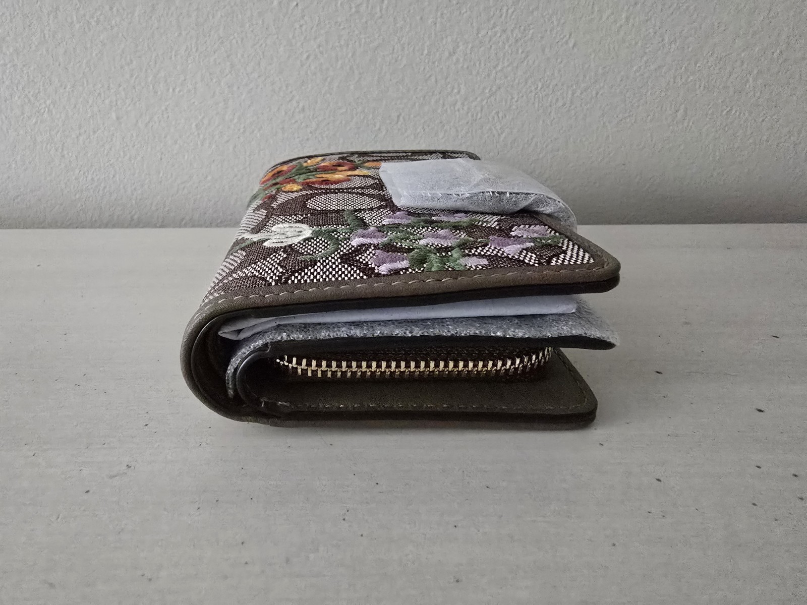 COACH CEC32 Medium Corner Zip Wallet Signature Jacquard w Floral Embroidery NWT