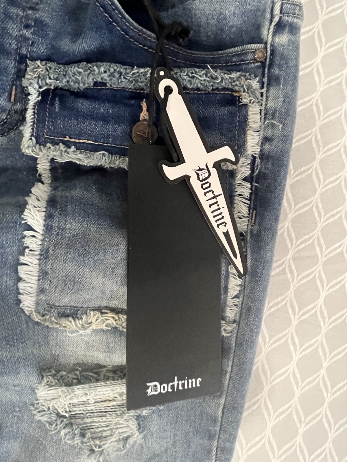 Doctrine Men’s Blue Skinny Slim Fit Low Rise Distressed Denim Jeans Size 28