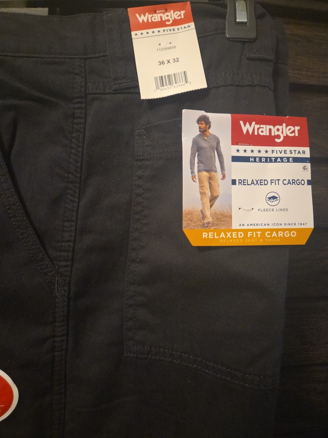 Wrangler Mens Fleece Lined Relaxed Fit Cargo Black Cotton Pants Size 36×32 NWT