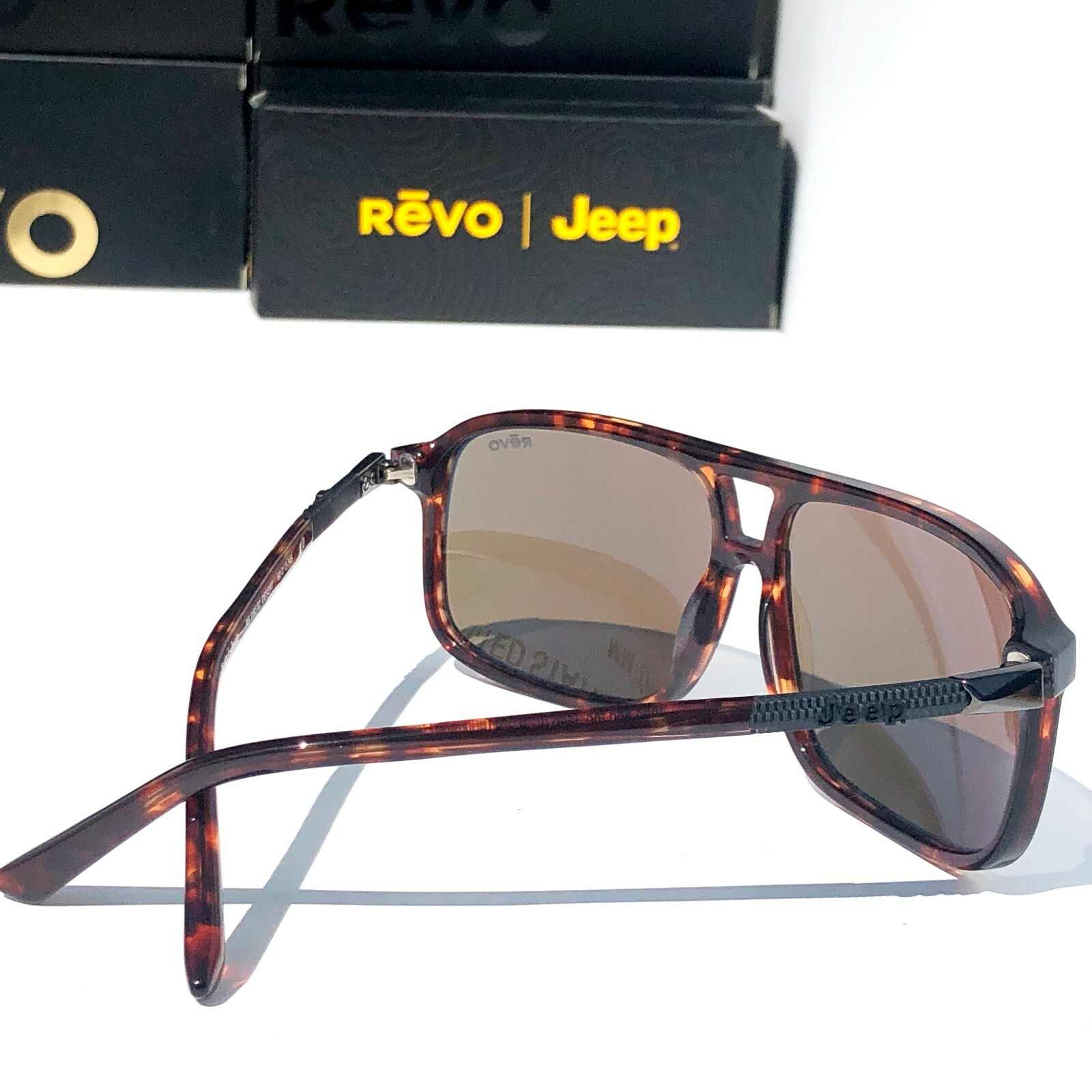JEEP® DESERT Tortoise polished 60mm Pilot POLARIZED Blue Water Sunglass 1165 02