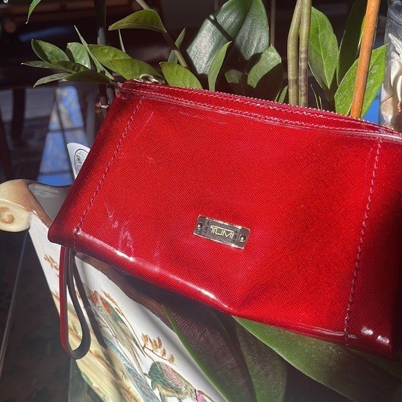 TUMI Red Metallic Crossgrain Zip Top Wristlet Clutch Bag Gold Hardware