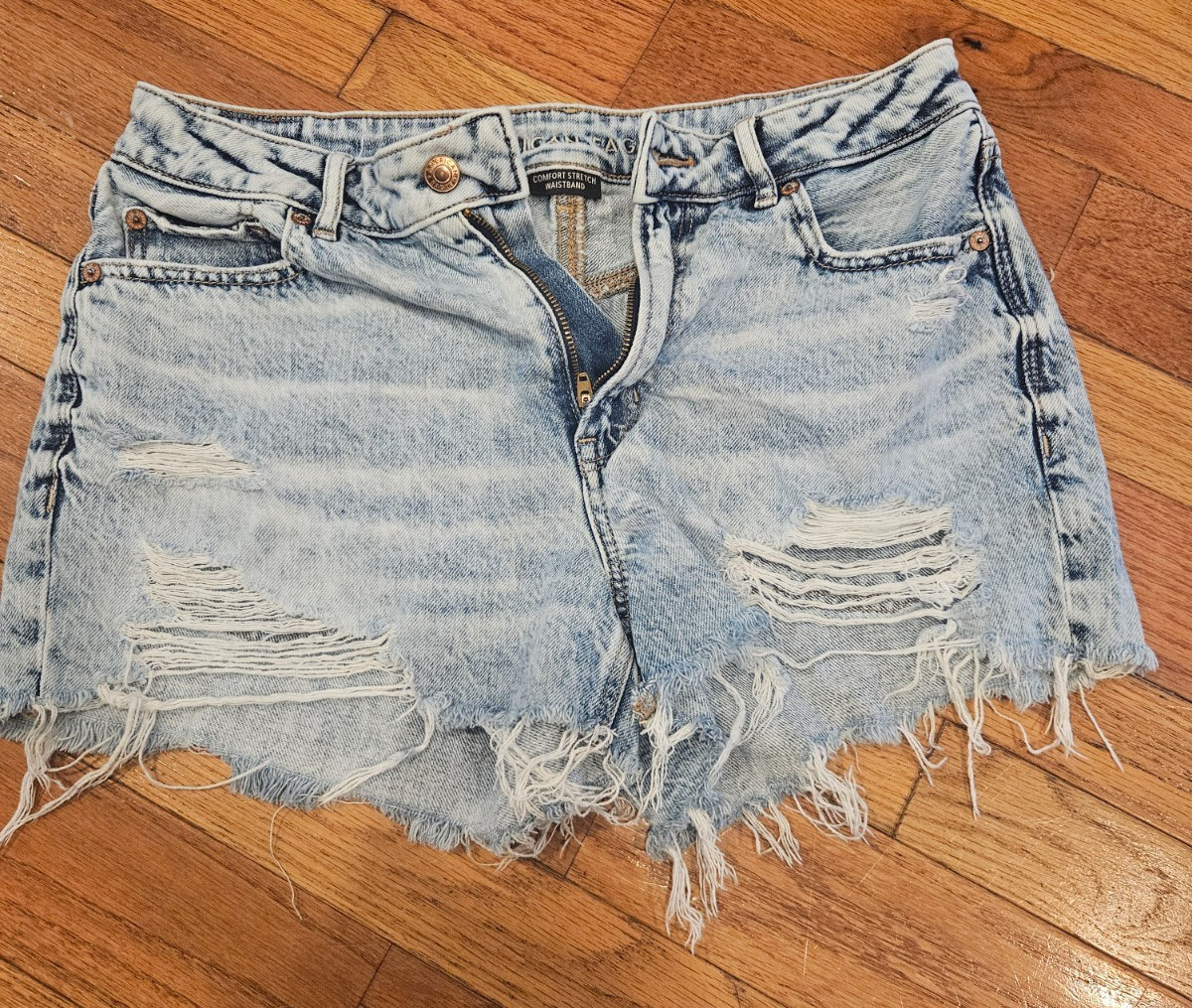 American Eagle Tomgirl Shorts Size 8 High Waisted Distressed Comfort Stretch 657