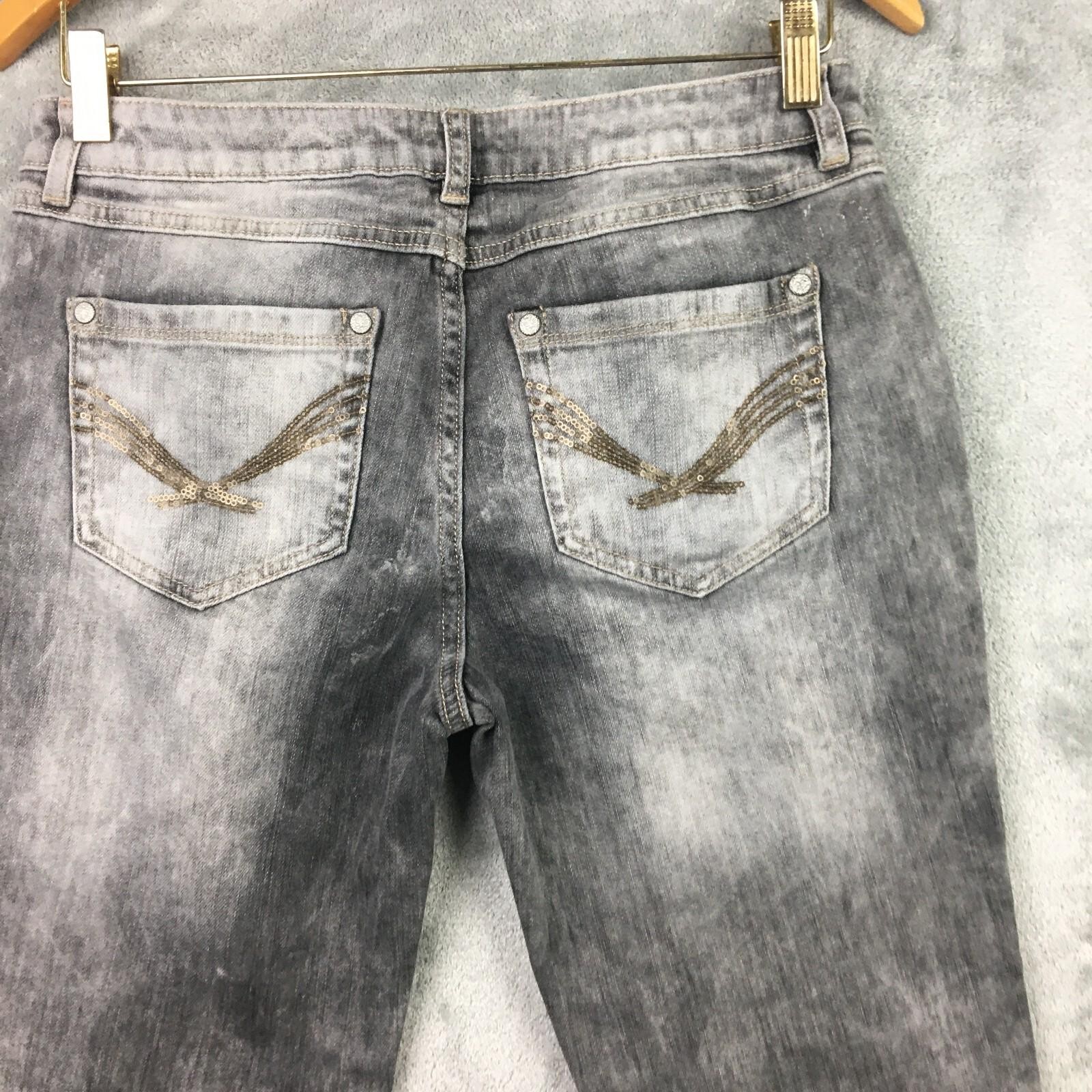 Elle Skinny Denim Sz 8 Gray Mid Rise Denim Embroidered 30 in Waist 26 in Inseam
