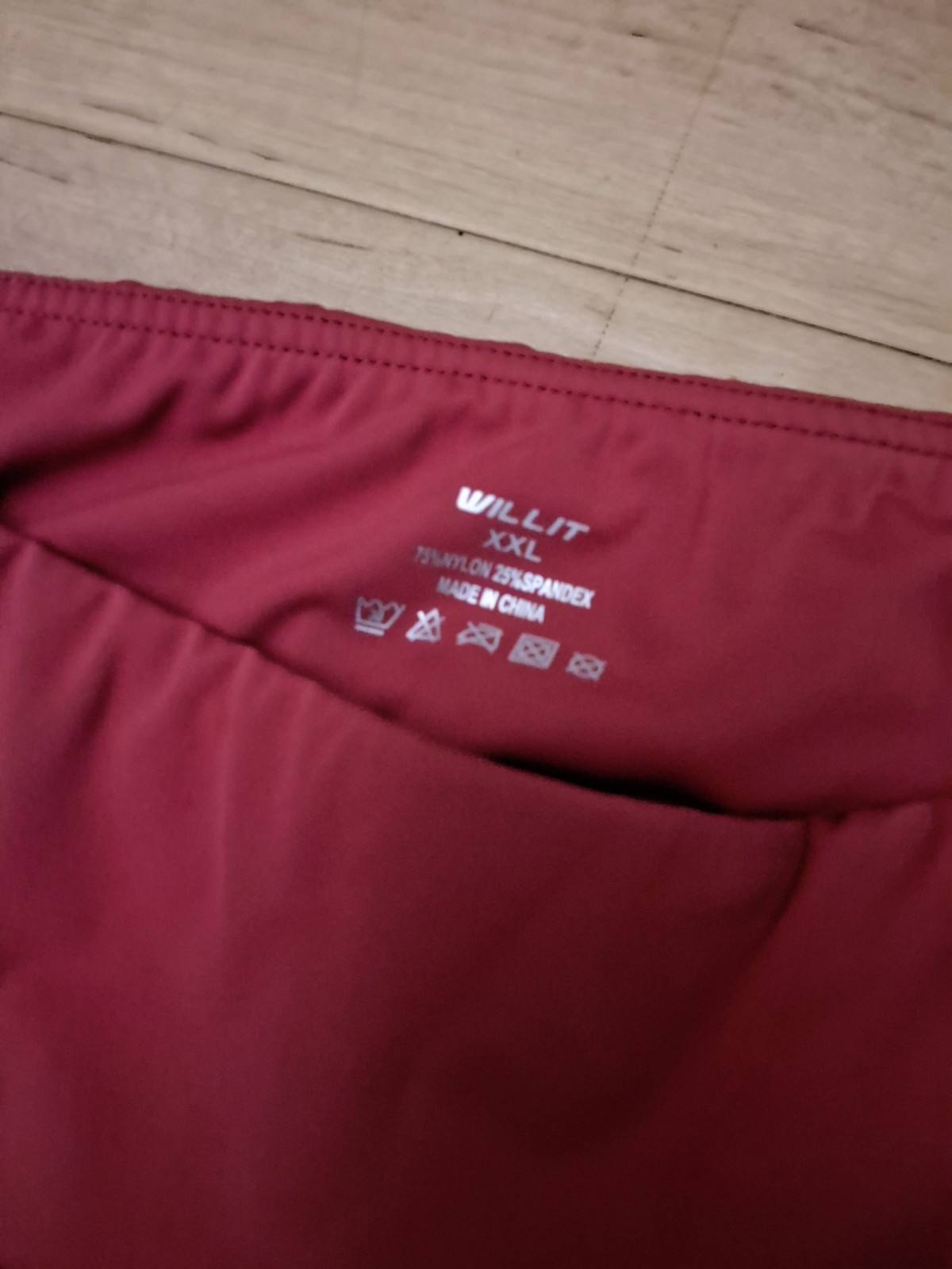 WILLIT Women’s Fuchsia Pink Capri Leggings XXL Nylon/Spandex Stretch Pull-On Gym