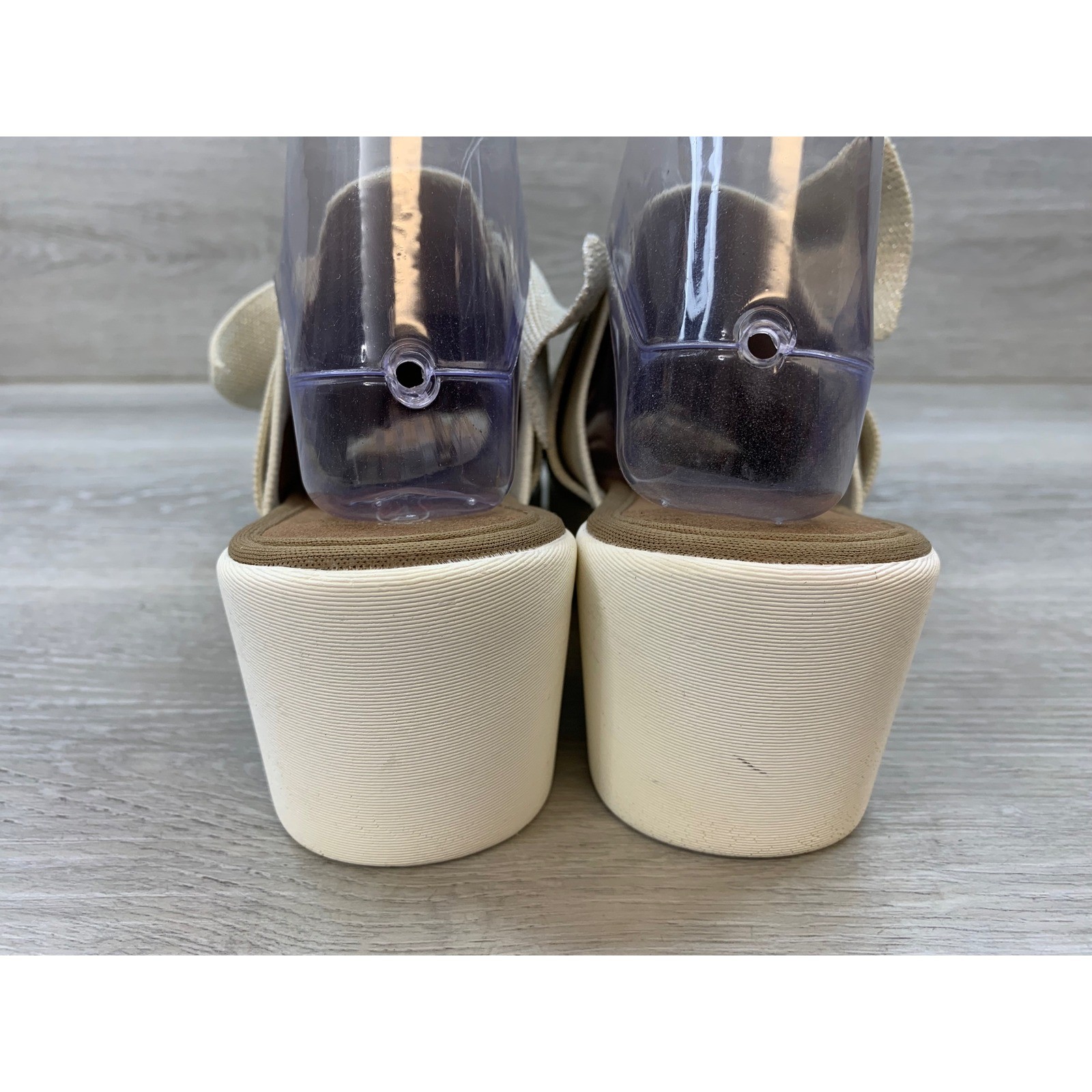 Bernie Mev New York Metallic Tan Bow Platform Wedge Sandals 11 Comfort Shoes