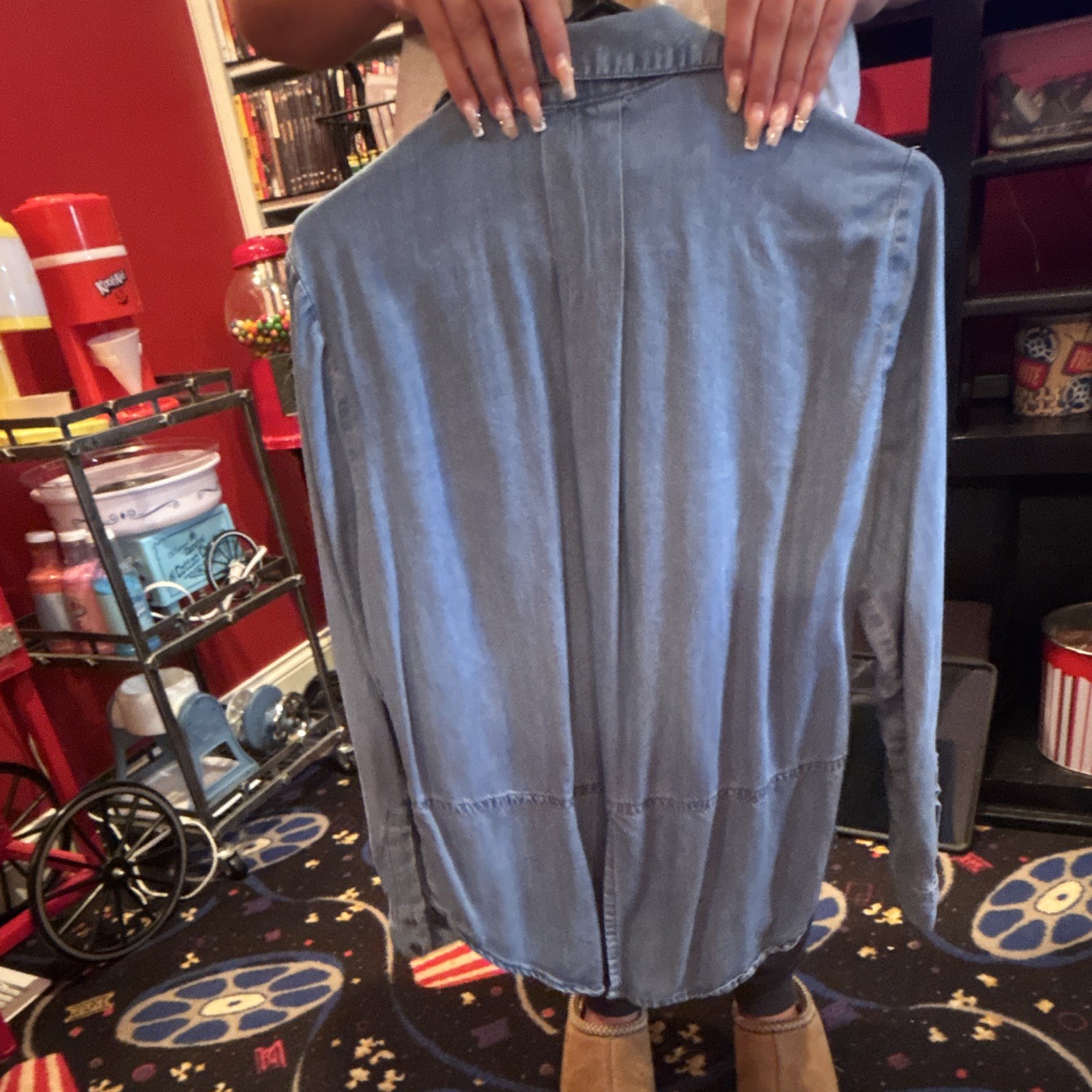 Velvet Heart Women’s Blue Chambray Collared Button-Up Roll Tab Blouse M