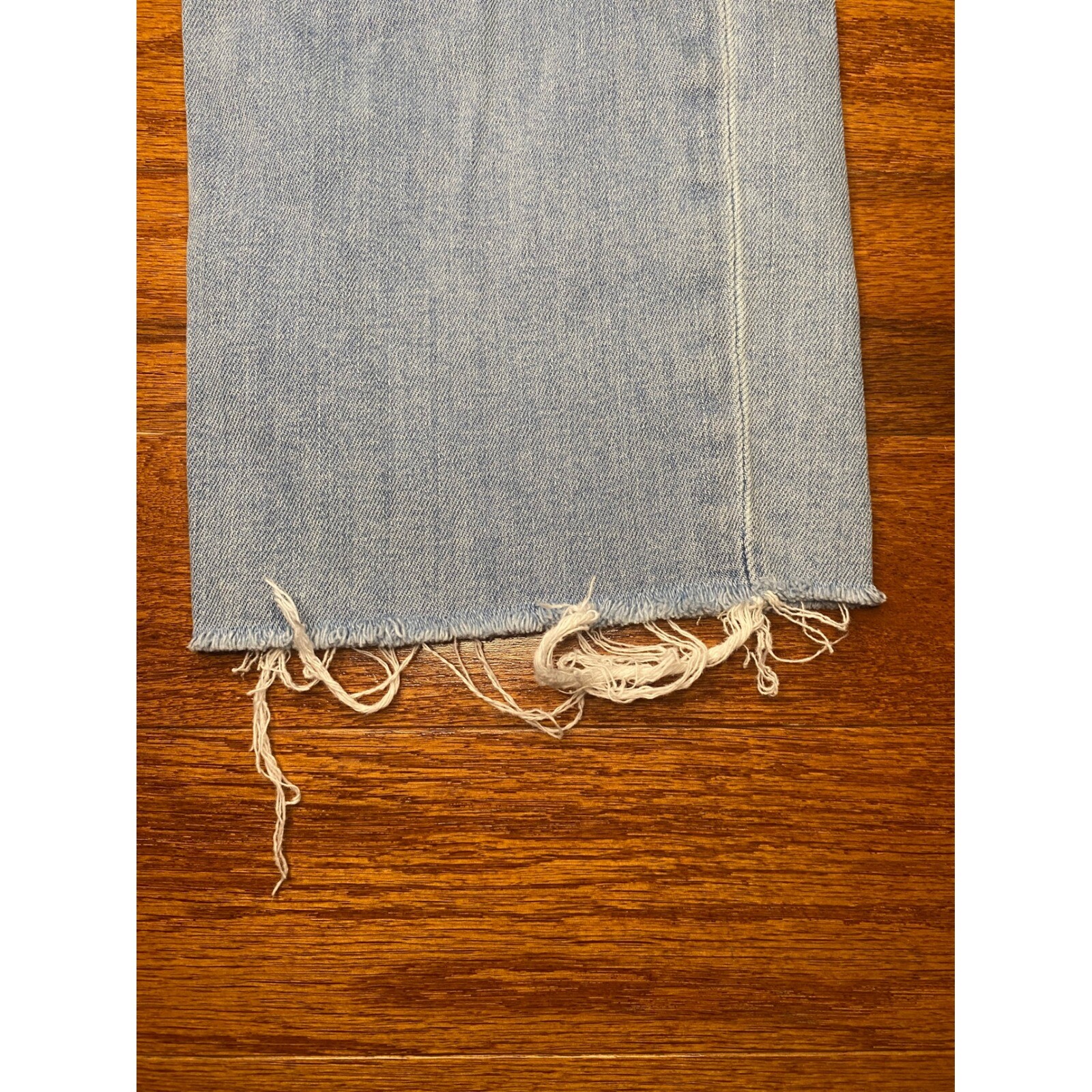 Joe’s Light Blue Distressed Jeans Size 29