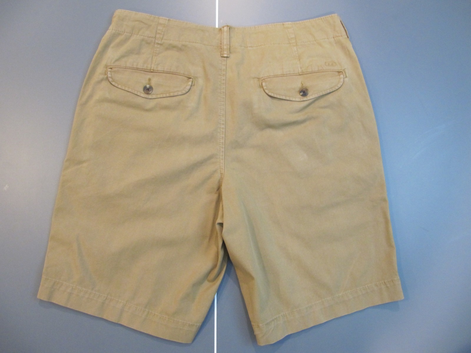 American Eagle Outfitters Next Level Flex Men’s Chino Shorts Size 32 Khaki color