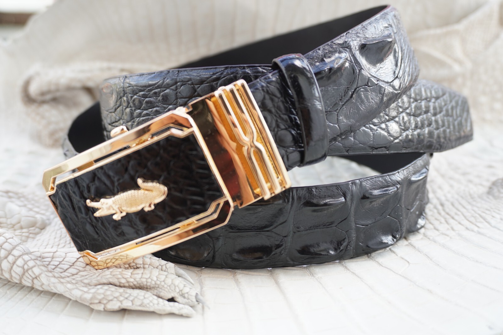 W 1.5 inch – Black Genuine CROCODILE Hornback LEATHER Skin Men’s Belt