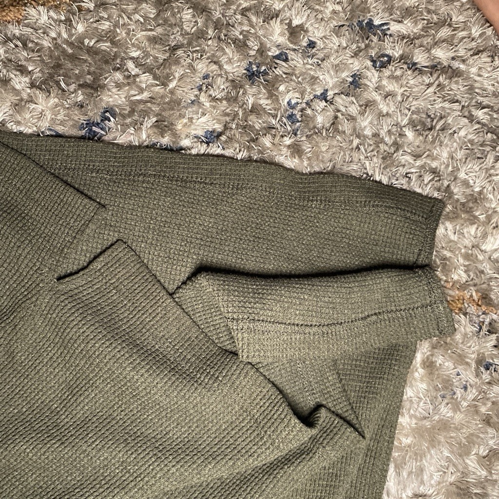 Van Heusen Men’s Green Waffle-Knit Henley Pullover Sweater Long Sleeve L