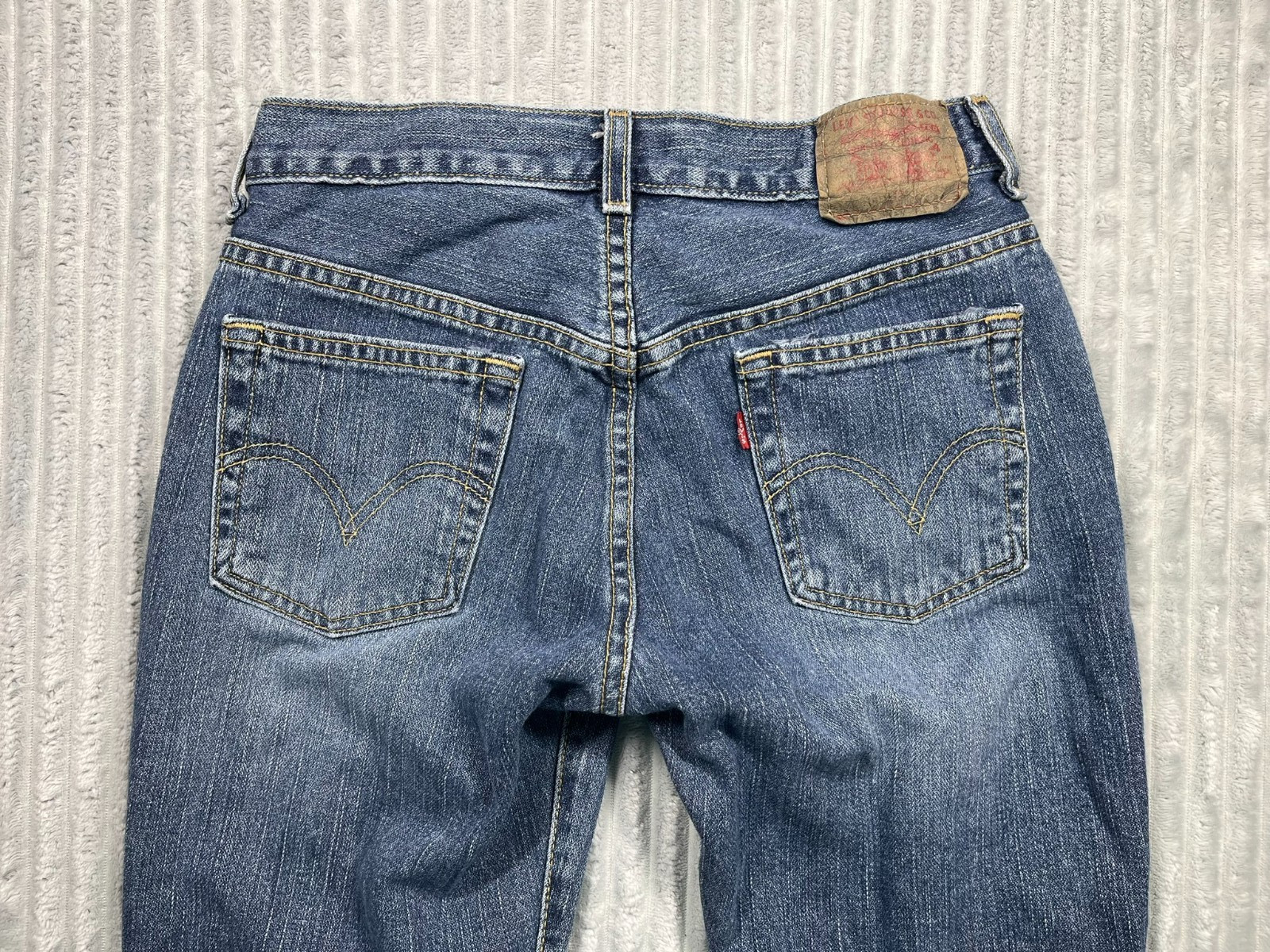 Levi’s Jeans Womens 4 (28×29) Miss Nouveau Boot Cut Low Rise Medium Wash Cowgirl