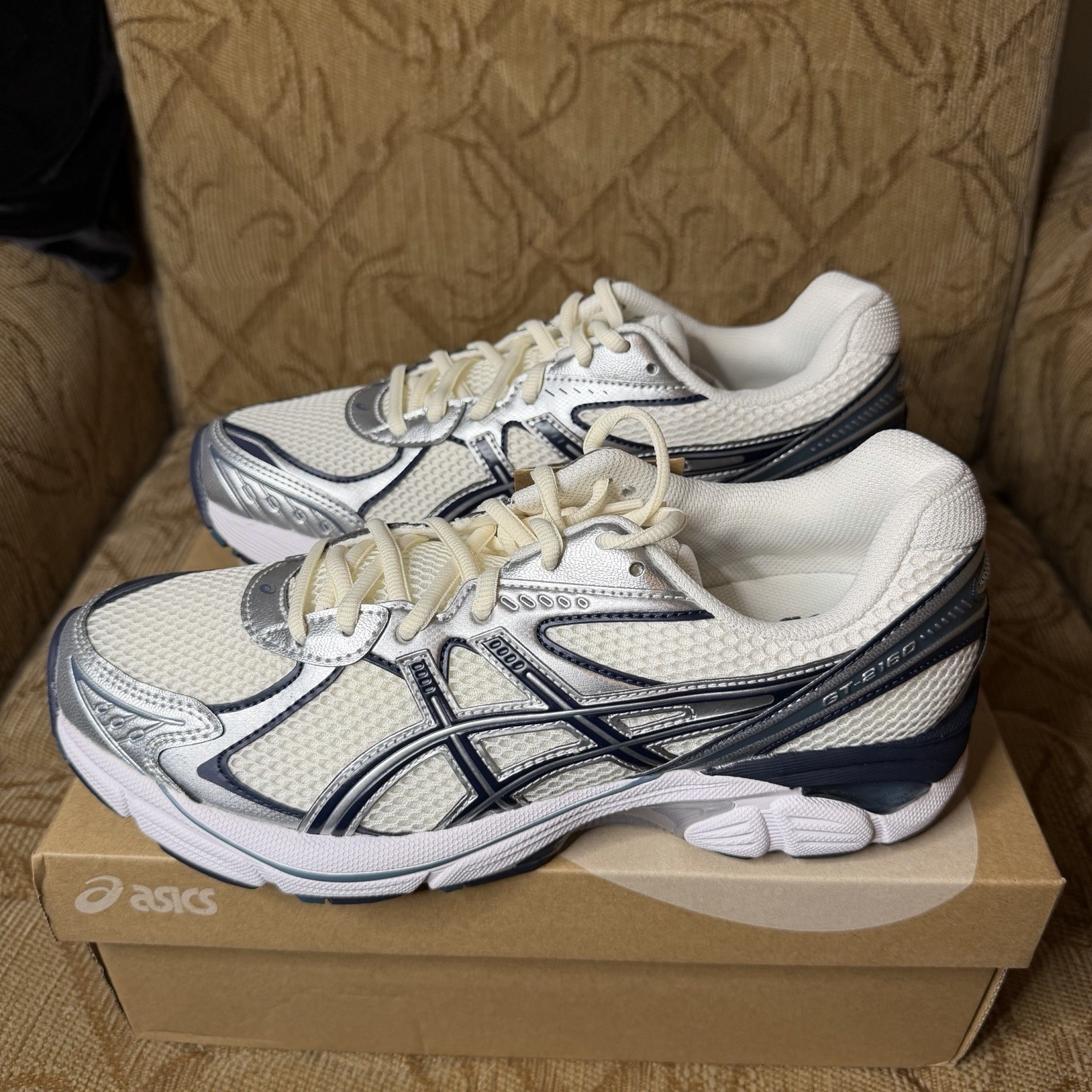 ASICS GT-2160 Cream/ Raw Indigo Size 9 BRAND NEW 1203A275-117