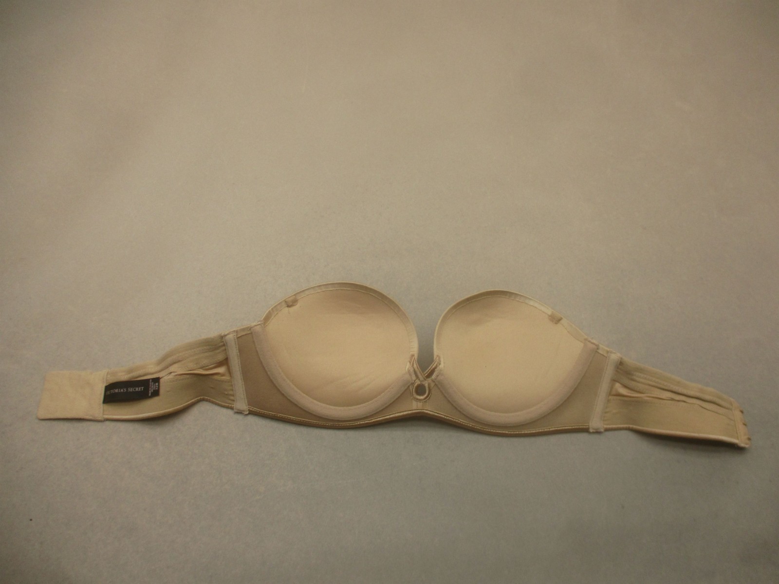 32B Victorias Secret Women Beige Lined Underwired Back Closure Strapless Bra 10R