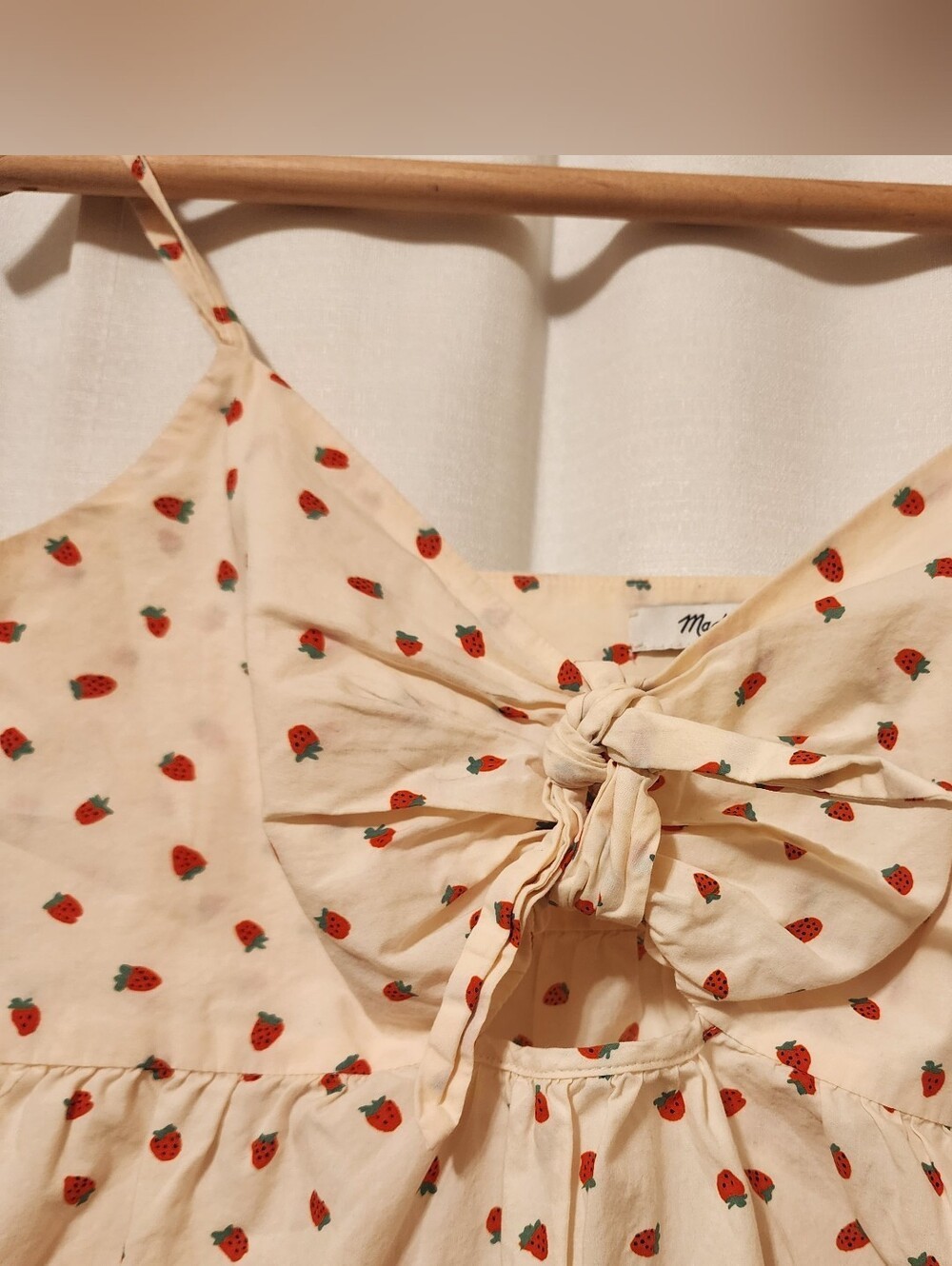 Madewell Strawberry Print Tie Front Cami Tank Top Size 4 Cream Red Cottagecore
