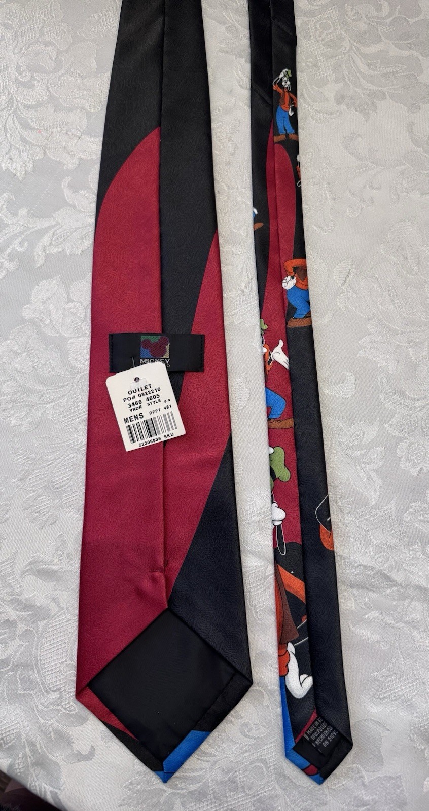 Mickey Unlimited Vintage Goofy Cartoon Novelty Tie Red Black New