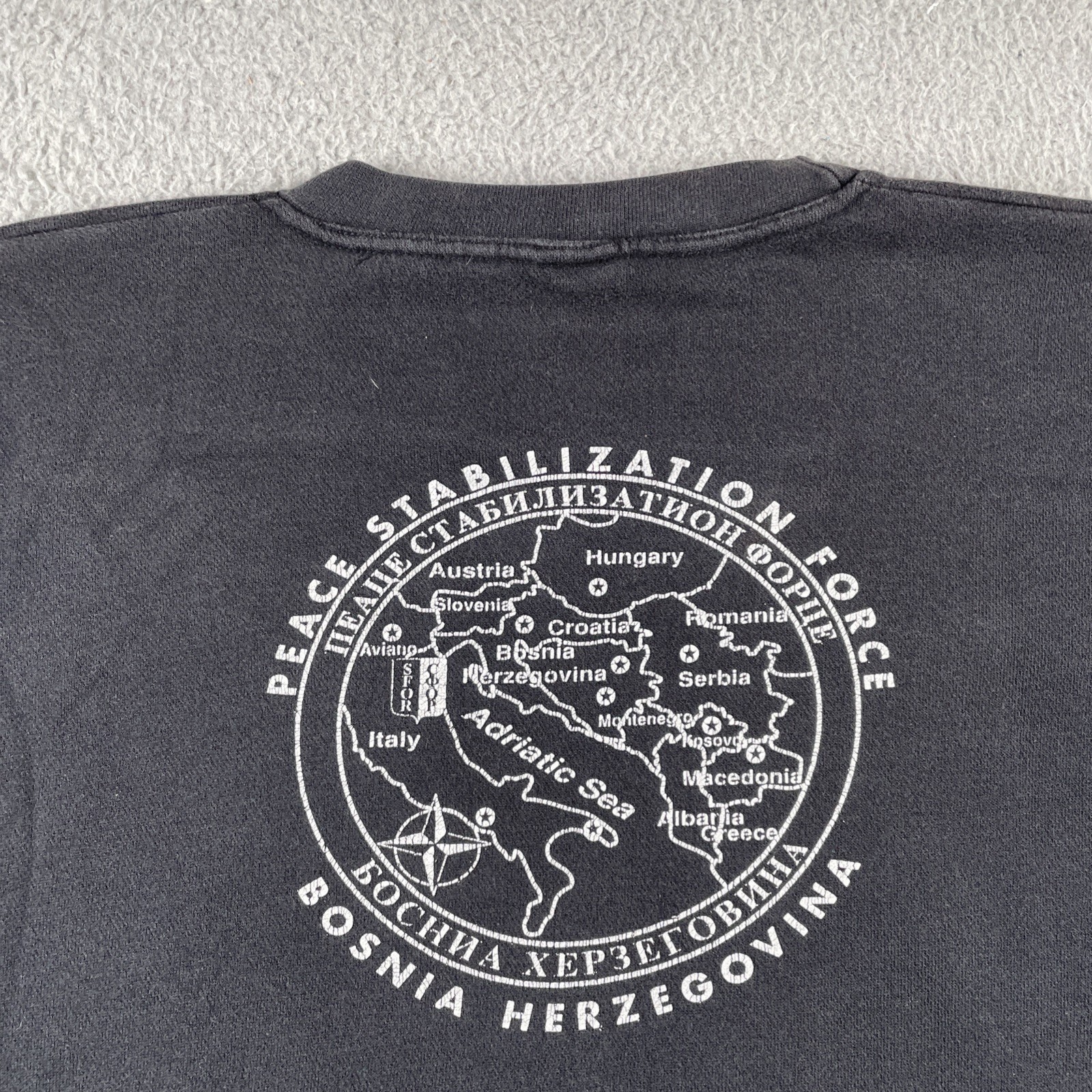 Vtg Bosnia Herzegovina Peace Stabilization Force Adult Small Black Sweatshirt