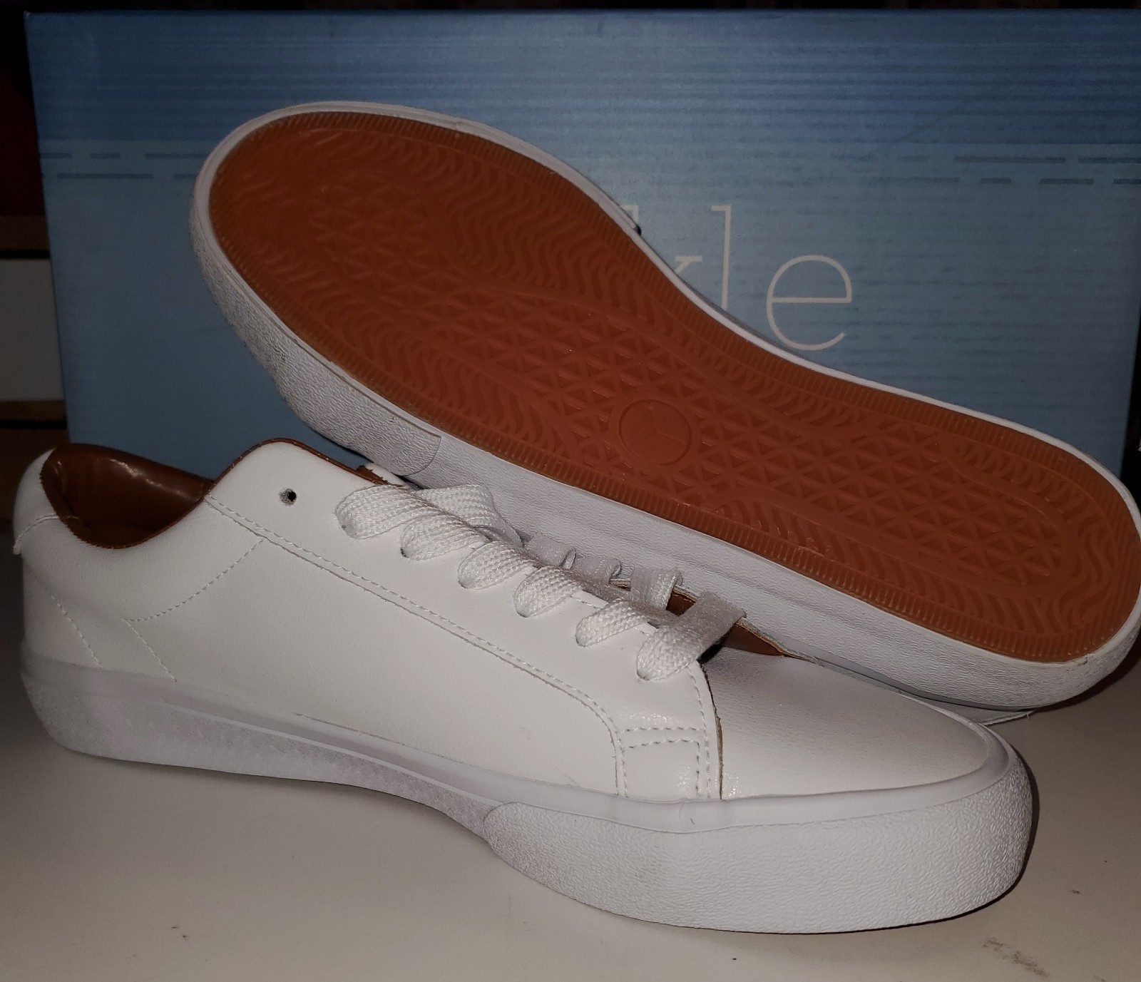 Tackle & Tides Genuine Leather Uppers Rubber Outsole (M1085V) Various Sizes
