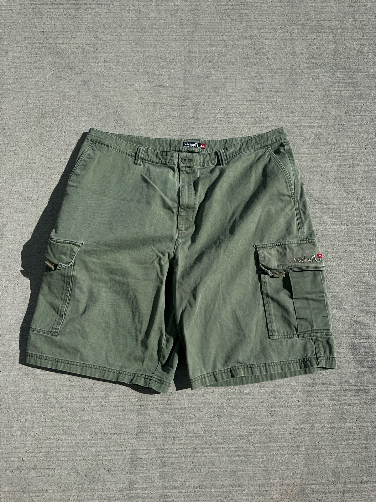 Volcom Men’s Green Cotton Canvas Cargo Shorts Flat Front Button Pockets Logo