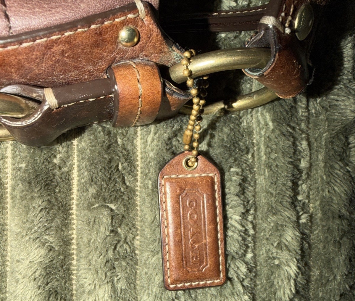 Coach Women’s Large Brown Shoulder Bag Zip, Gold/Brass Hardware Charm Pockets