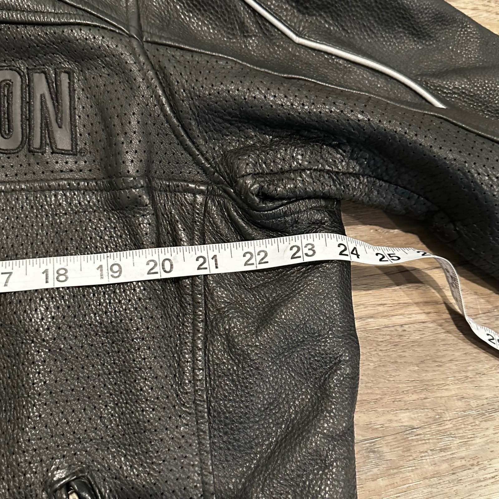 Harley-Davidson Men Genuine Leather Perforated Motorcycle Riding Jacket Black