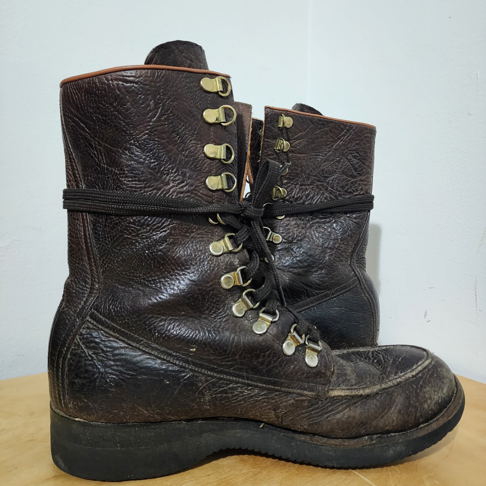 Bespoke Dave Wheeler Custom 10D Hunting Boots Shrunken Bison Leather Moc Toe VTG