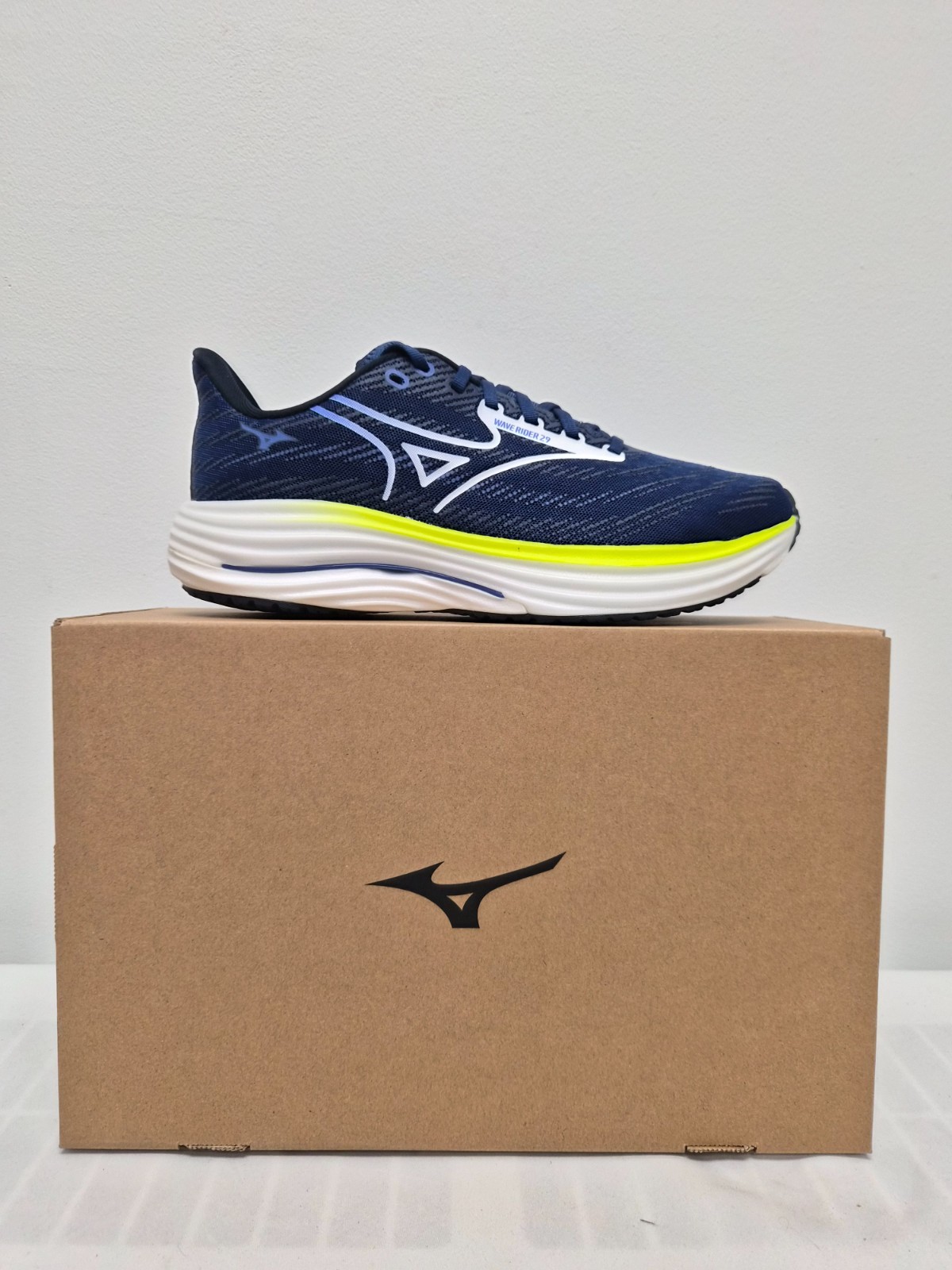 MIZUNO WAVE RIDER 29 Men’s NEW Medium Width