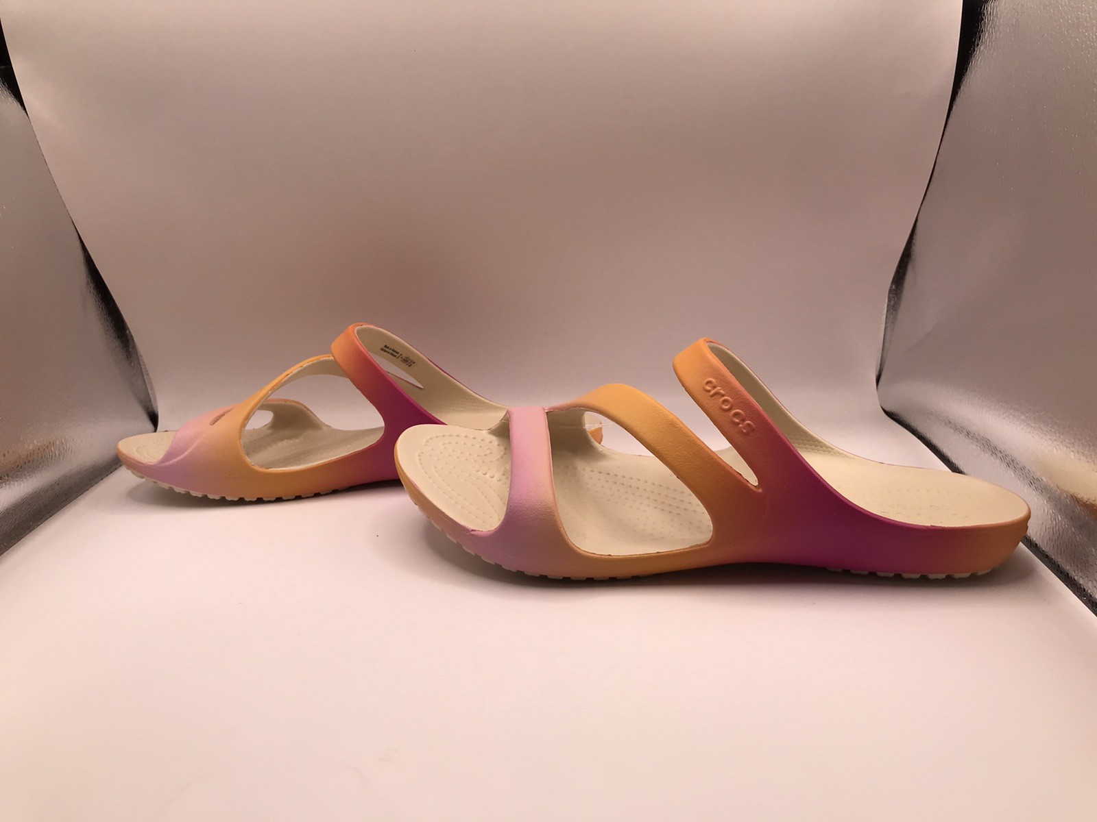 WOMEN’S CROCS KADEE II PINK/ORANGE OMBRE Z STRAP WATER FRIENDLY SANDALS 9 NWT