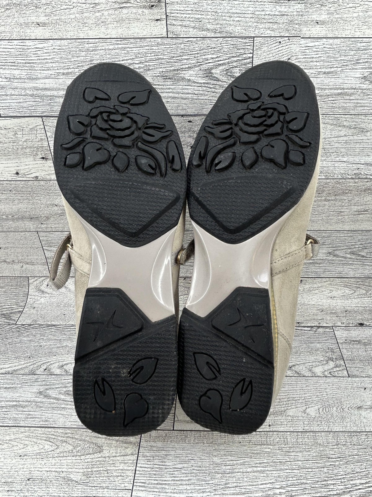 Aetrex Caroline Mary Jane Shoes Womens Size 7.5 Medium Leather Comfort Flats