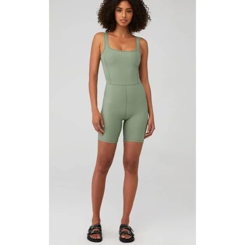 Varley Sherwood All-In-One Biker Short Playsuit 7″ inseam Sea Spray Size Small