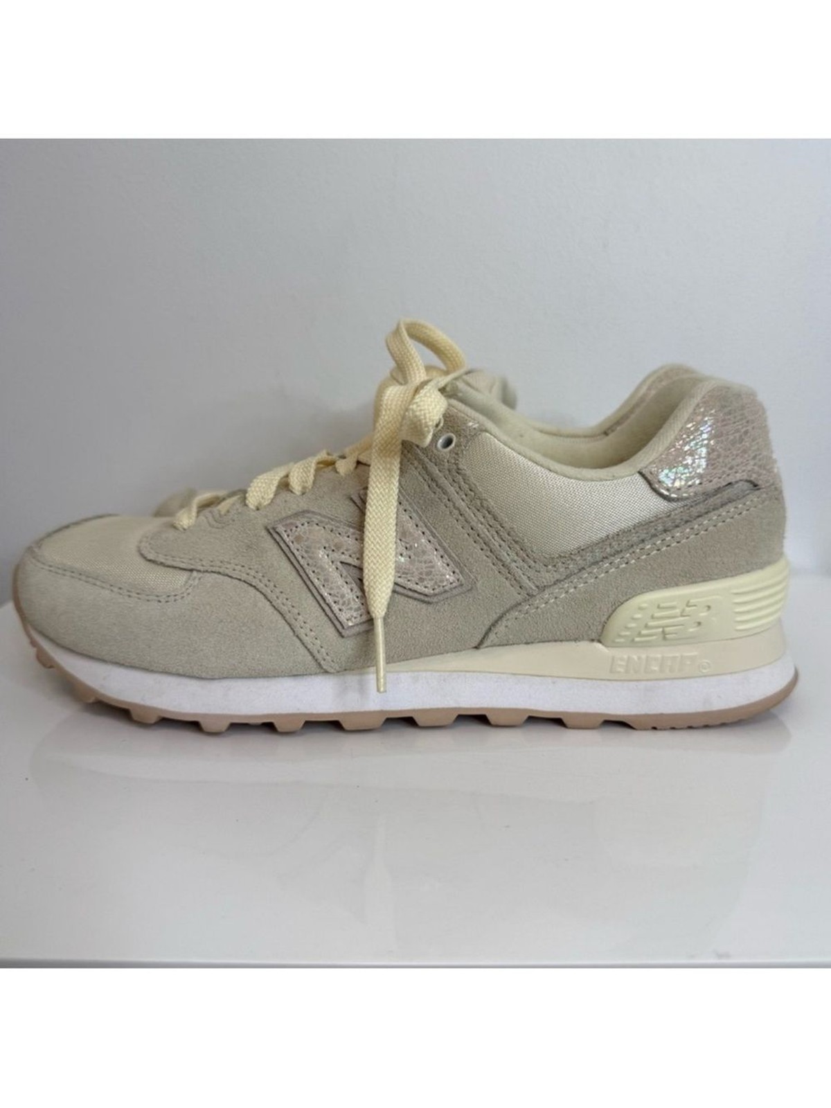 New Balance 574 Suede Shattered Pearl Running Sneaker Women’s Size 6.5 WL574CIB