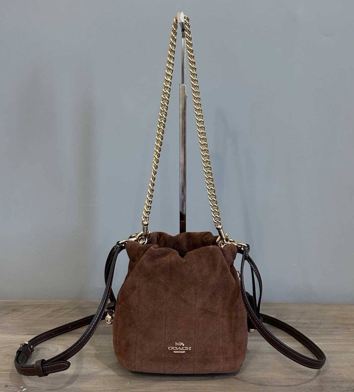COACH Faye Mini Drawstring Crossbody Bag With Quilting CDC42 Vintage Brown/Maple