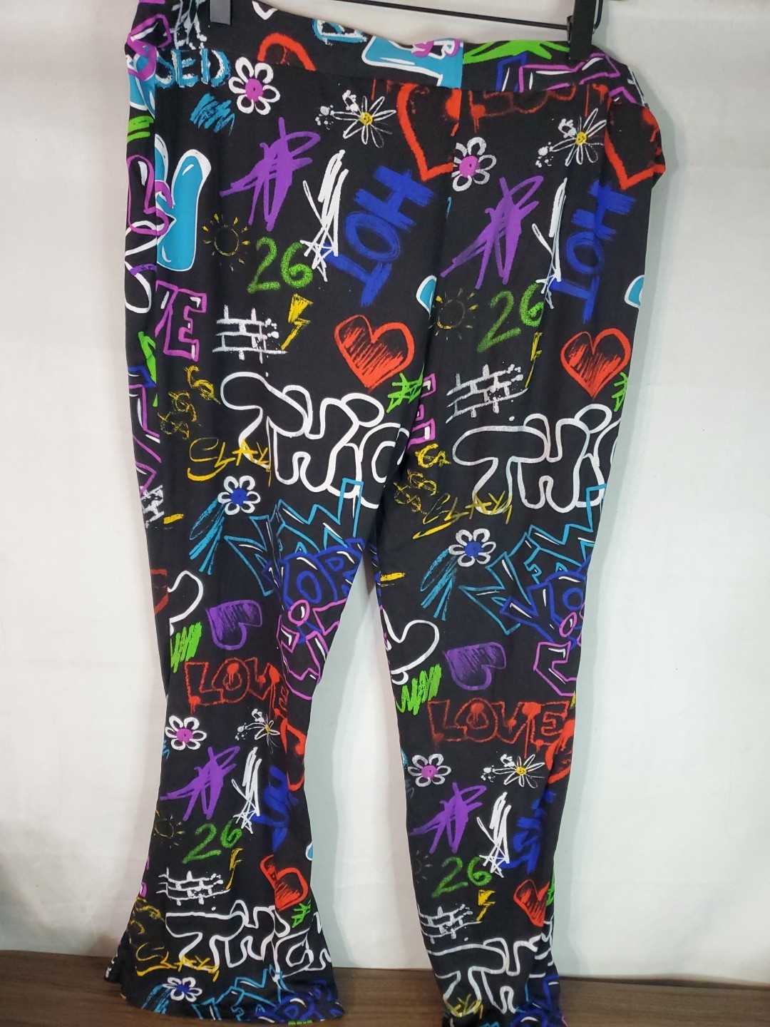 Rouge Collection Women’s Graffiti Letter Print Pull On Leggings Size 4X