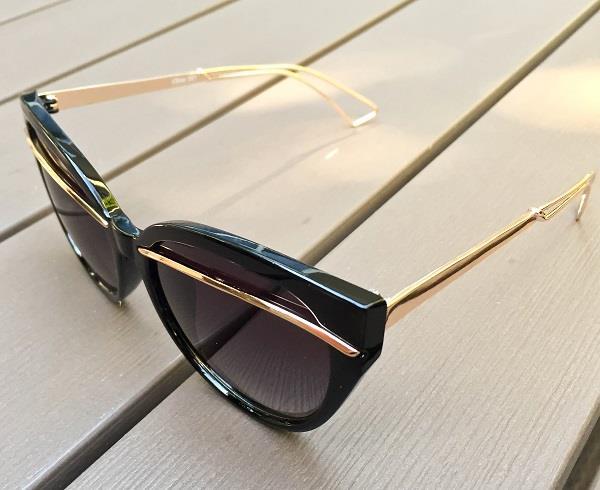 Large Lady in Cat Eye Wire Bar Celebrity Fashion Designer Women Sunglasses 2331