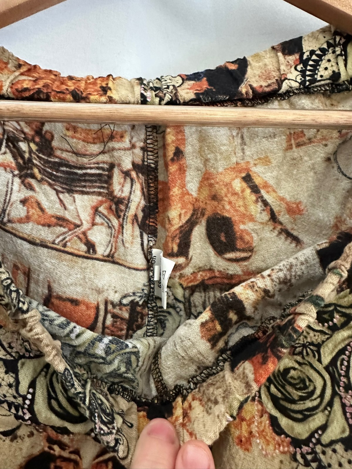Women’s Egyptian Rose Print Capri Pants Pockets Cotton Blend Boho Pull On