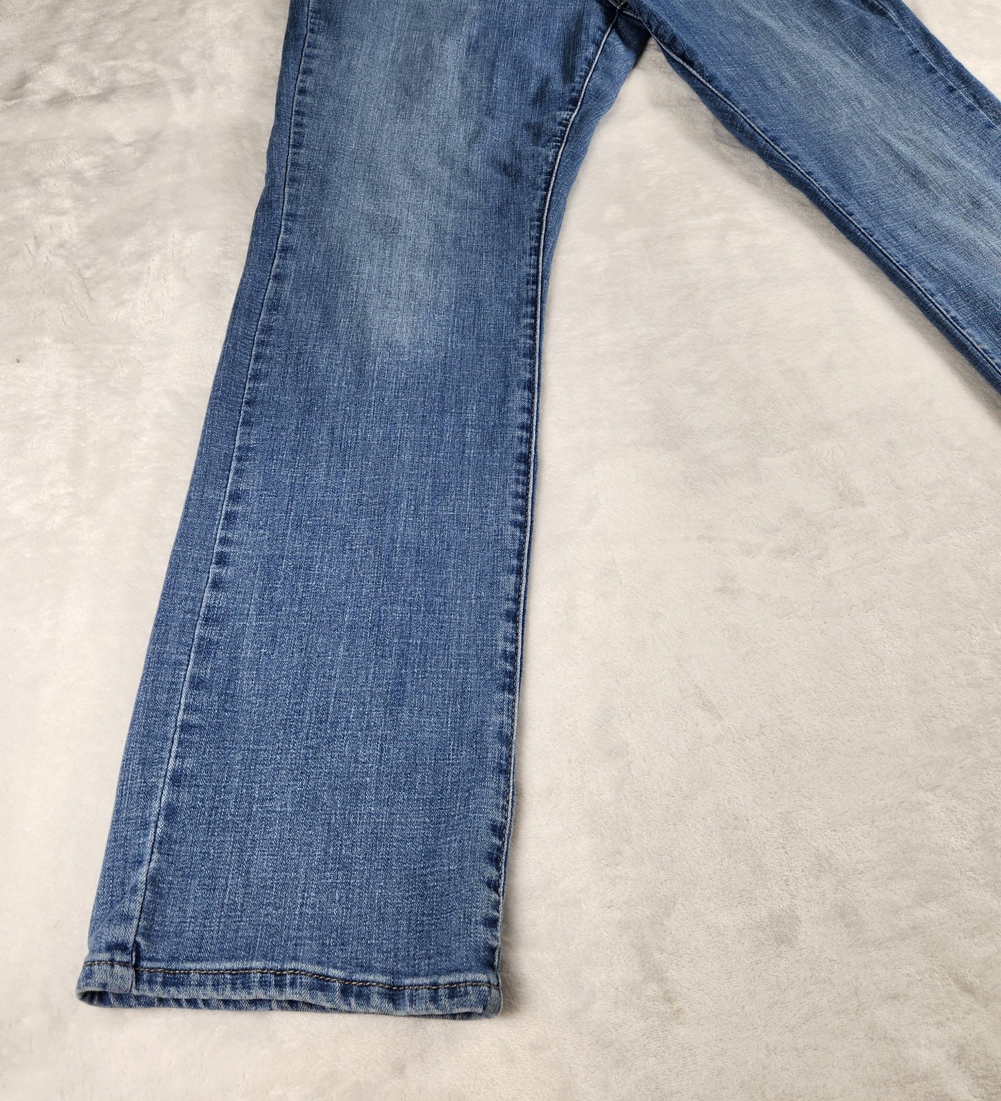 Levis Jeans Womens 32 Medium Blue 314 Shaping Straight Mid Rise Stretch Denim