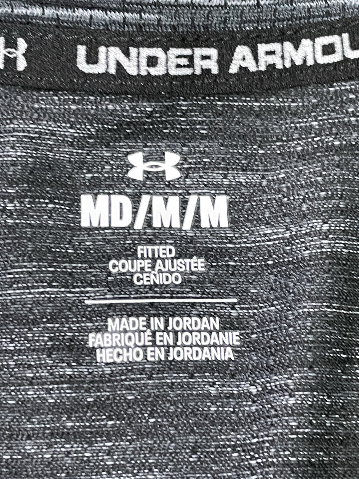Under Armour Men’s Seamless 1/2 Zip Pullover Lightweight Black 1359875 Medium