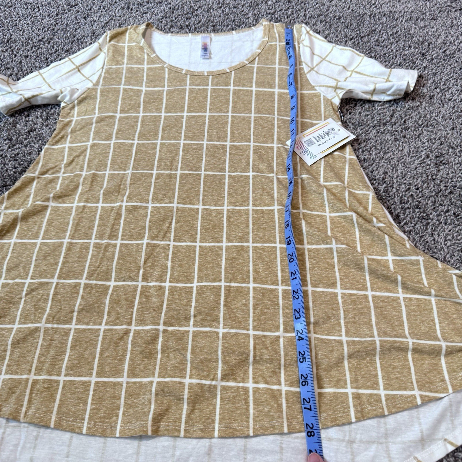 NWT LuLaRoe Perfect T Women’s Size Small Hi Low Hem Gold & White Grid FLAWED