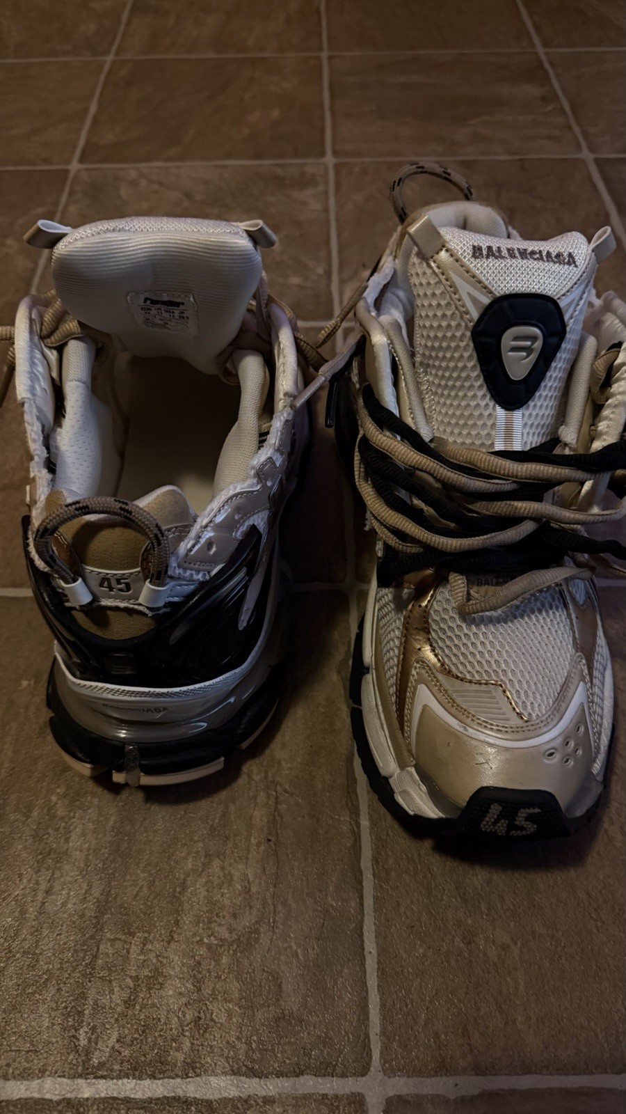 Balenciaga Runner Beige