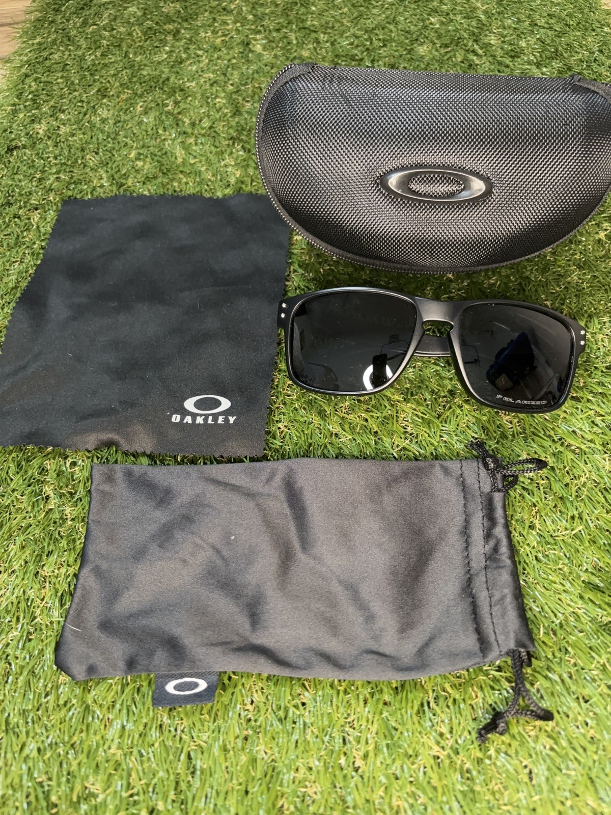 Oakley Sunglasses Holbrook Matte Black Frames Prizm Black Polarized