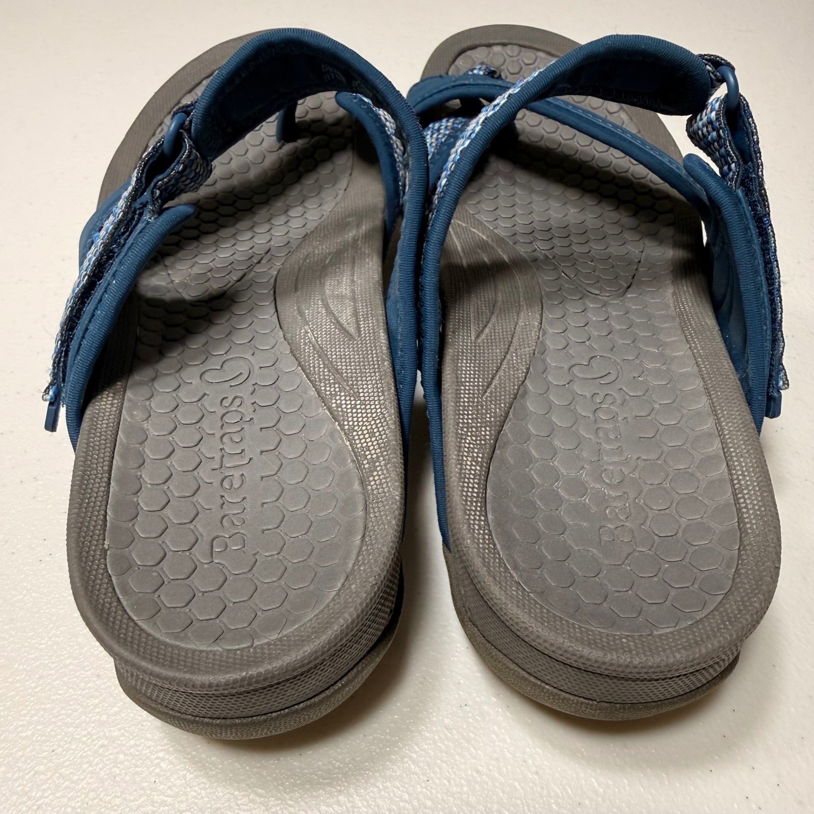 Baretraps Denni Blue Sporty Comfort Walking Sandals Adjustable Straps Size 8.5M
