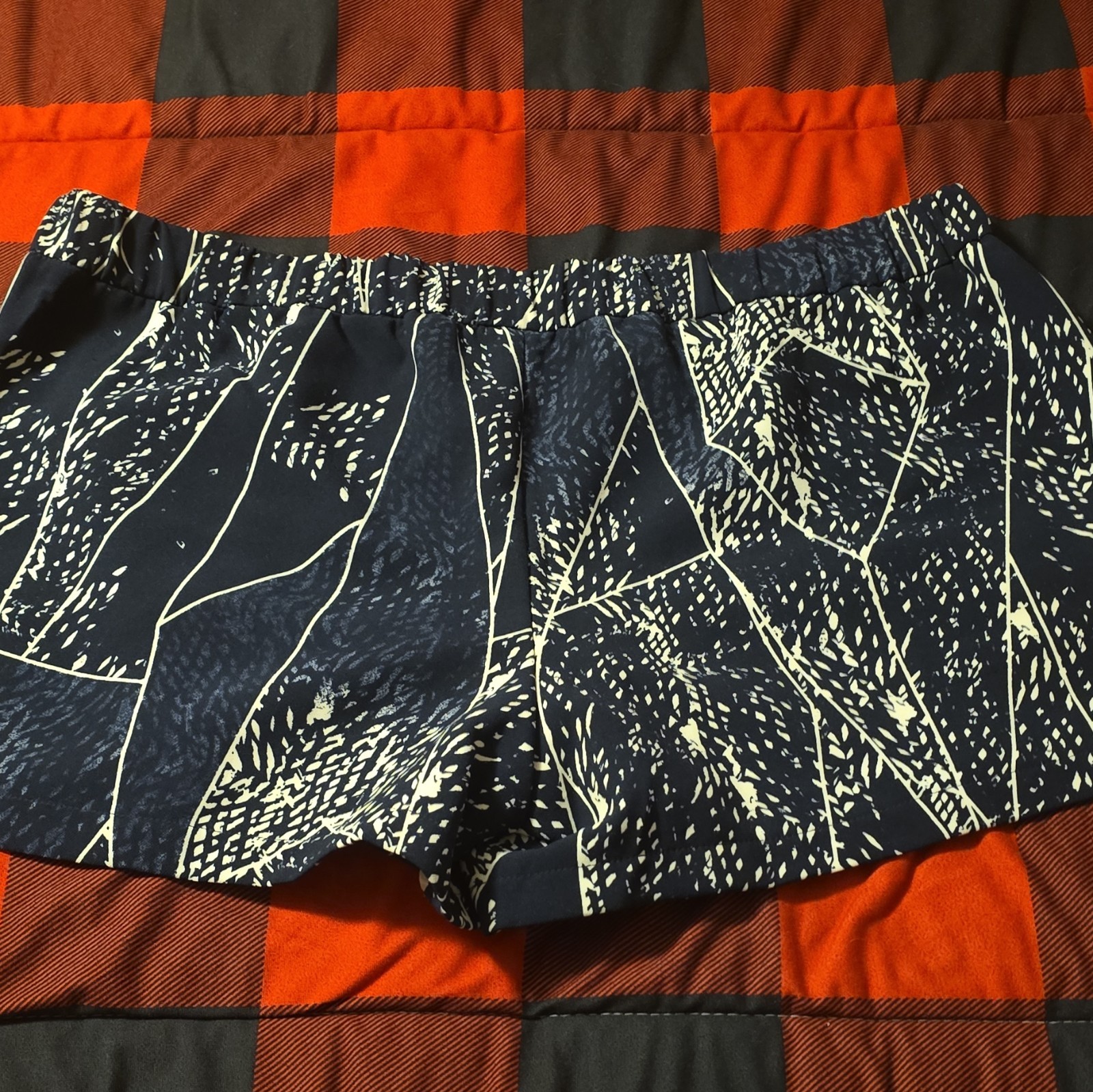 Mossimo Womens L/G Blue White Abstract Pull On Shorts Elastic Waist Mid Rise