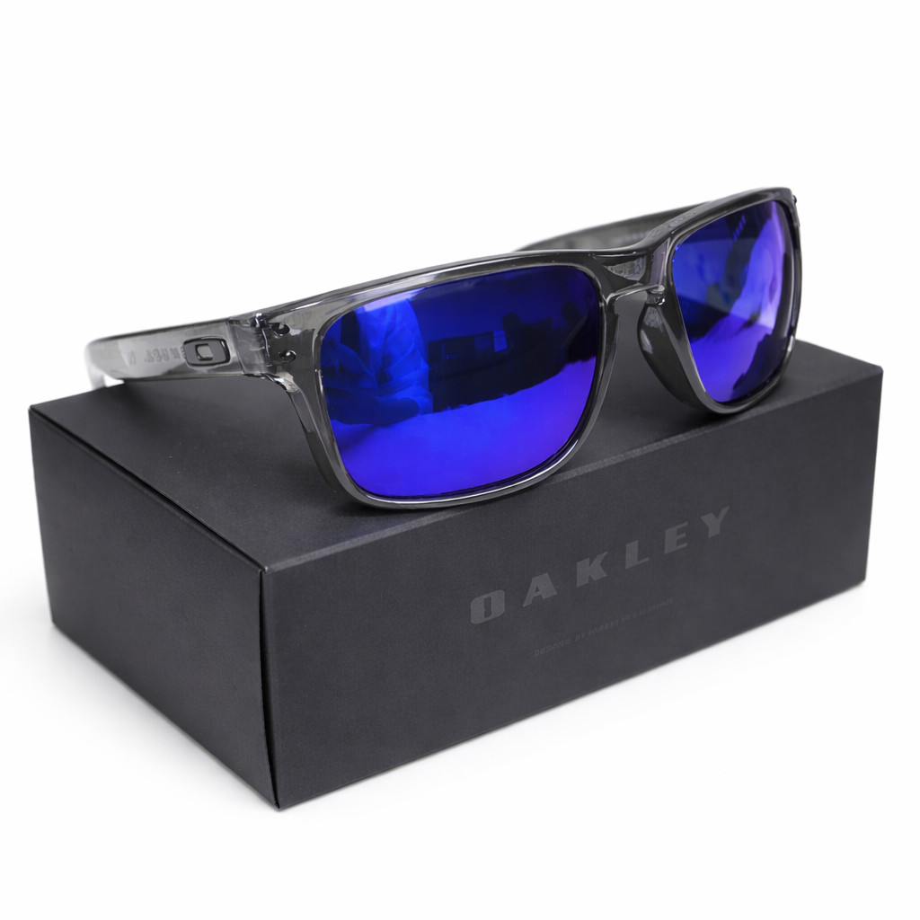 Oakley Holbrook Polarized Sunglasses Smoke Gray Frame Deep Blue Mirror Lens