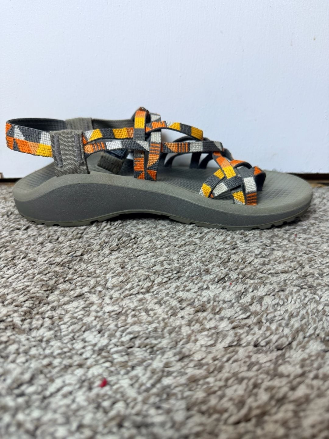 Chaco Women’s Z/2 Classic Sandals Geometric Pattern Size 7