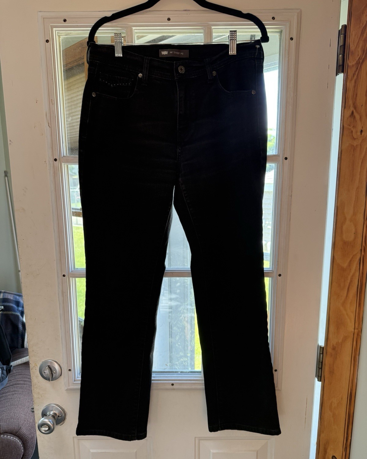Levi’s Women’s Straight Jeans Black Dark Wash Mid Rise Cotton Denim 5-Pocket