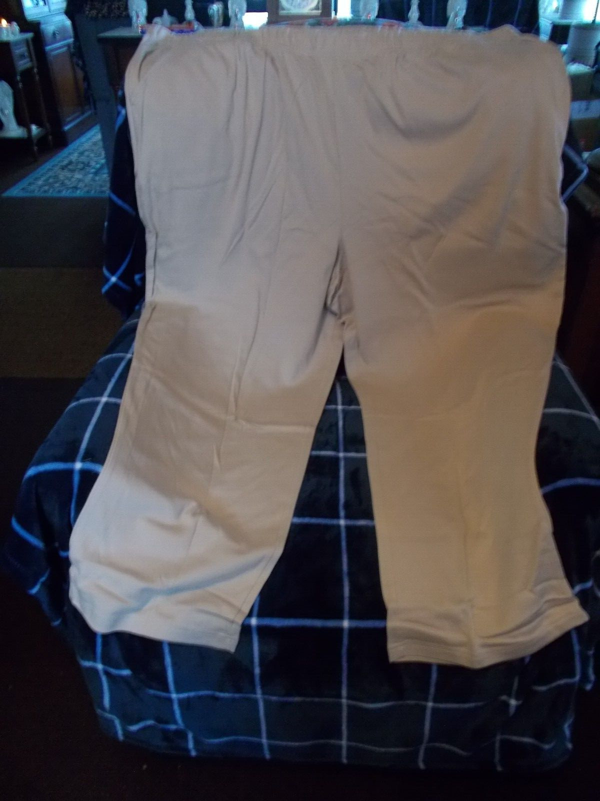 WOMAN’S KNIT PANTS SIZE 5XL TALL