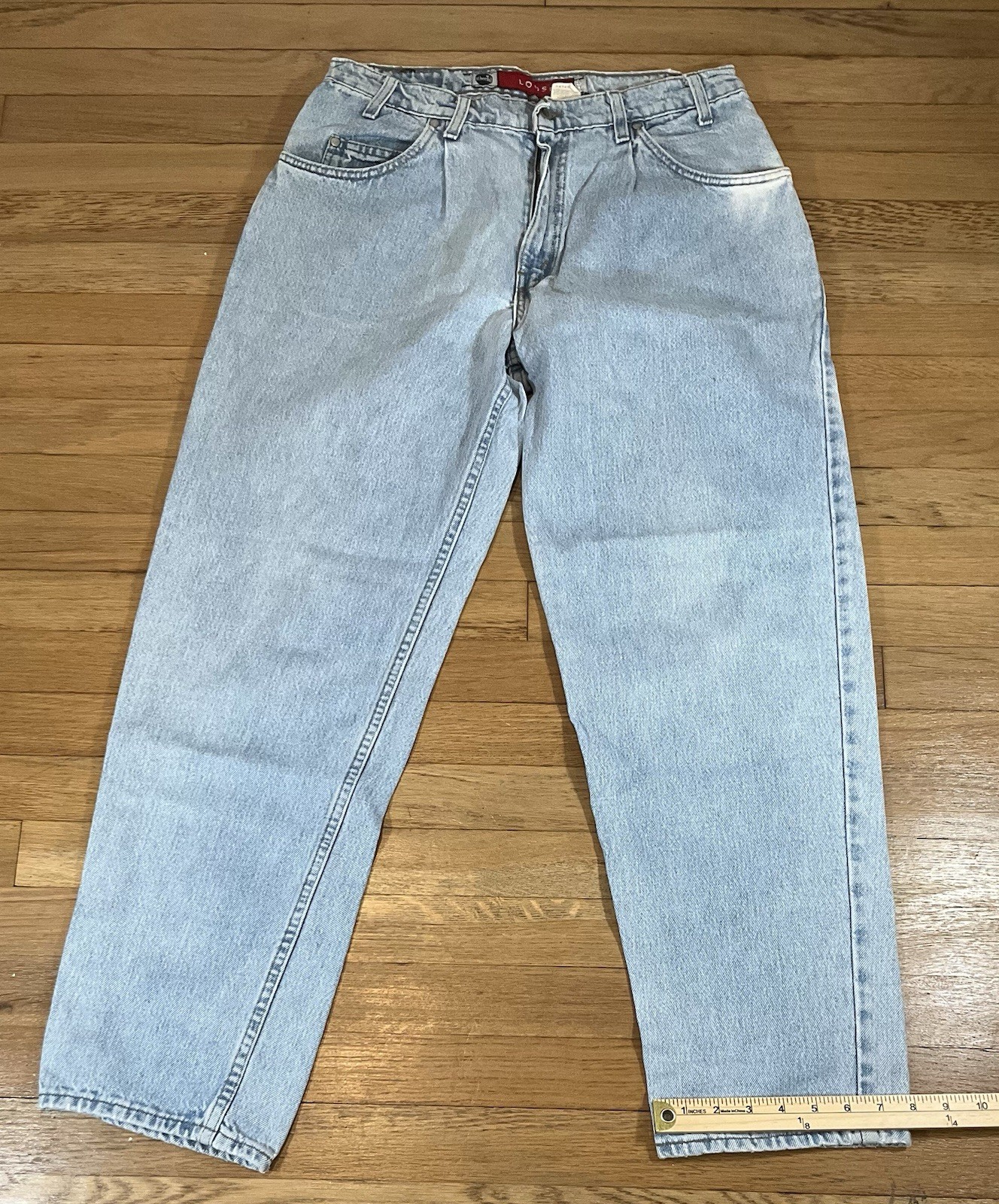 Vintage Levis SilverTab Loose Fit Jeans Light Wash Made in USA 32×30 Distressed